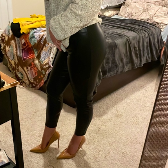 Fabletics Vegan Leather High Waisted Leggings🖤 - Picture 2 of 8